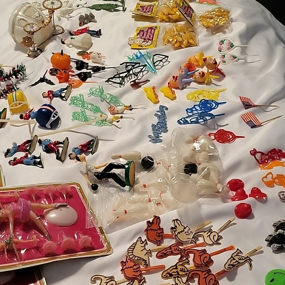 Vintage Cake Cupcake Toppers Decorations
